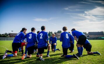 Smerter og skader i sport: Årsager, forebyggelse og behandling